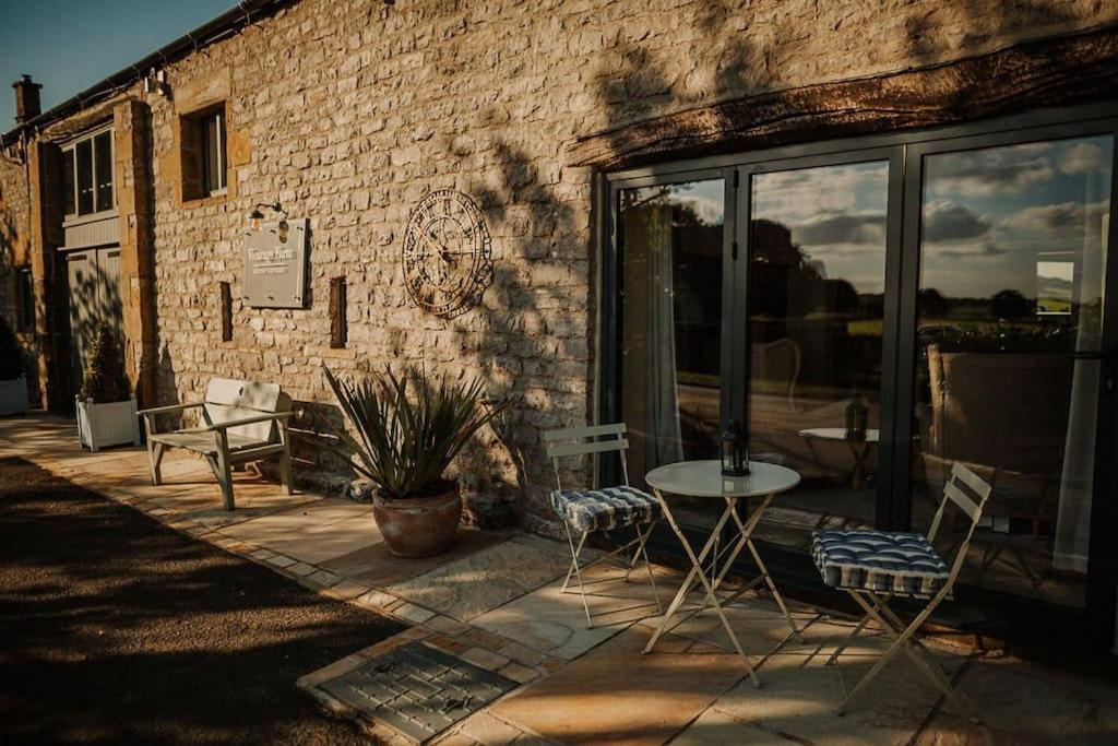 Villa The Cow Shed Tideswell Exterior foto